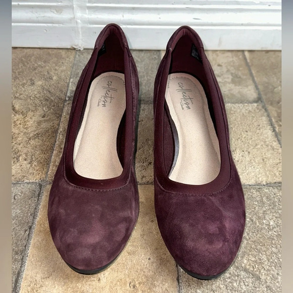 Clarks Size 8 - Picture 3 of 8